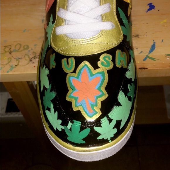 CUSTOM NIKE EBERNONS - Picture 13 of 16